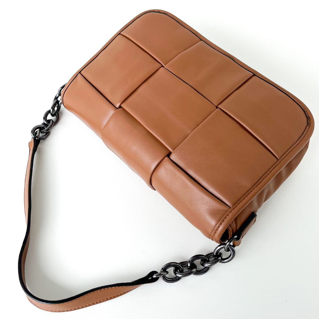 Crossbody Woven Puffer Manu Bag