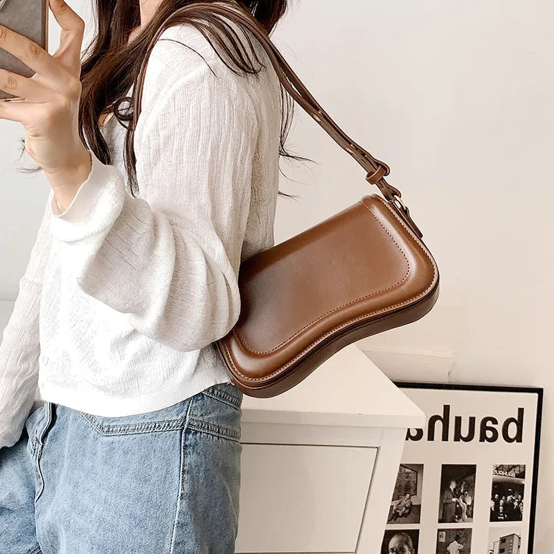 Shoulder Baguette Wavy Isadora Bag