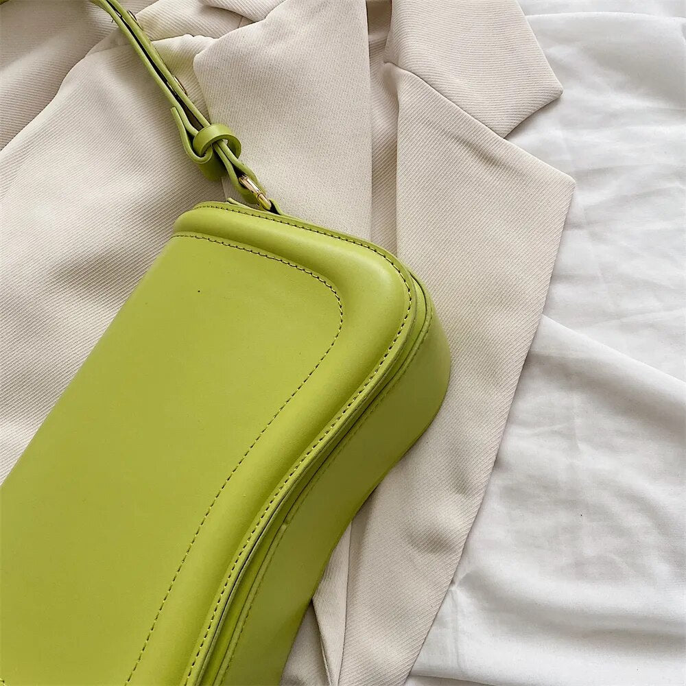 Shoulder Baguette Wavy Isadora Bag