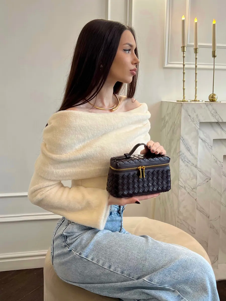 Small Woven Manila Bag